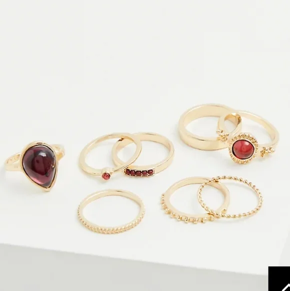 🆕GOLD-TONE FAUX RUBY STONE RING SET - SET OF 8 💍 - Picture 2 of 2
